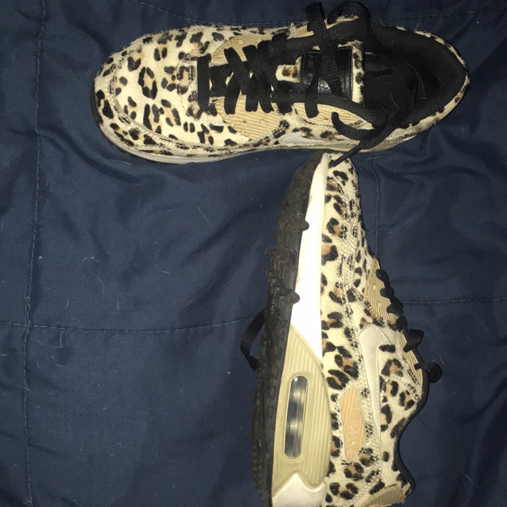 Custom air max cheetah print